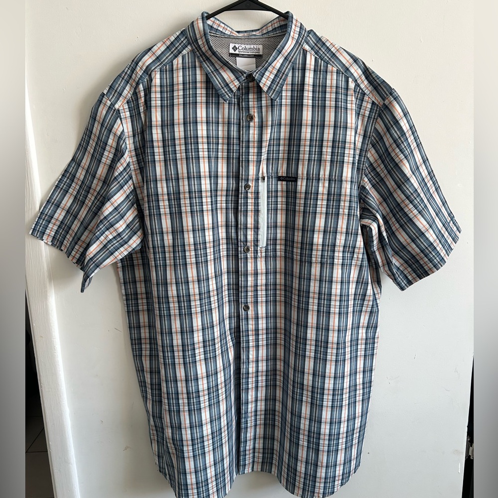 Columbia Men’s Tall  Button- down shirt Size 2XT